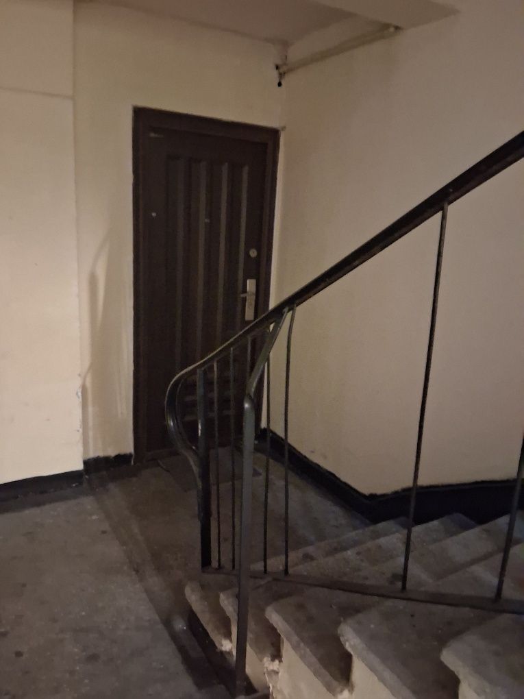 Vând apartament  comuna I.L.Caragiale sat Mija