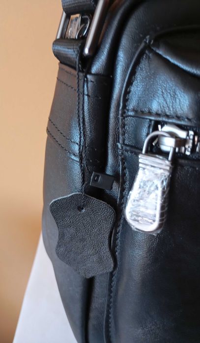 Чанта за мъже. Естествена кожа. Стилен. Нов.