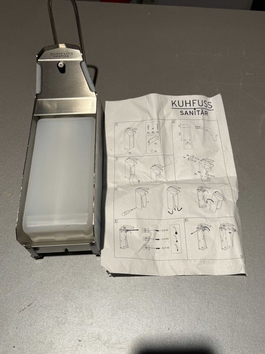 Vând 2 bucati dozator de săpun din inox, marca Kuhfuss Sanitär