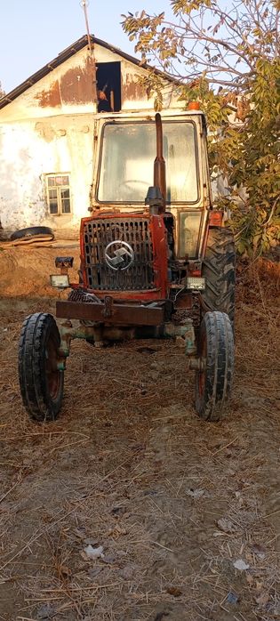 Yumizi traktor sotiladi naxade.
