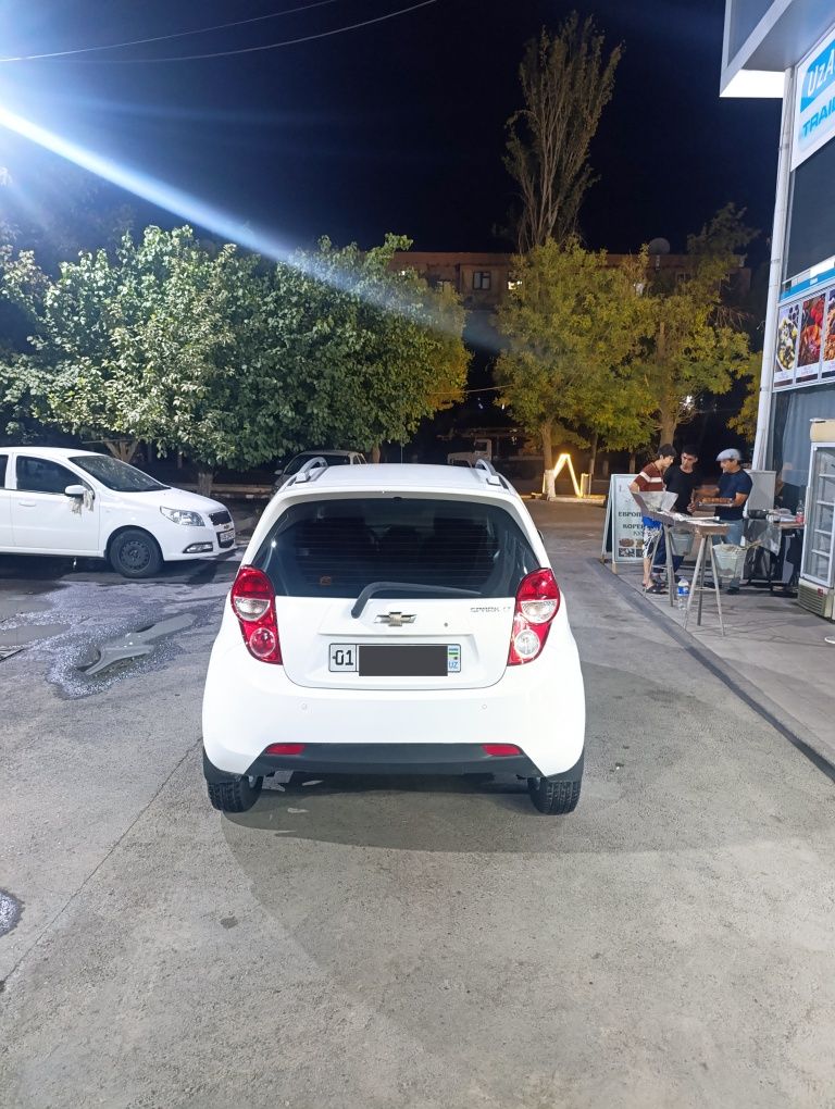 Spark 2020 yil avtomat 78 000 km