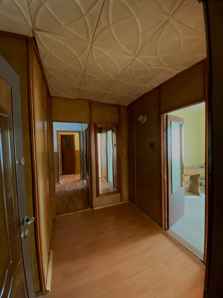 VAND/Inchiriez apartament 3 camere,etaj 4