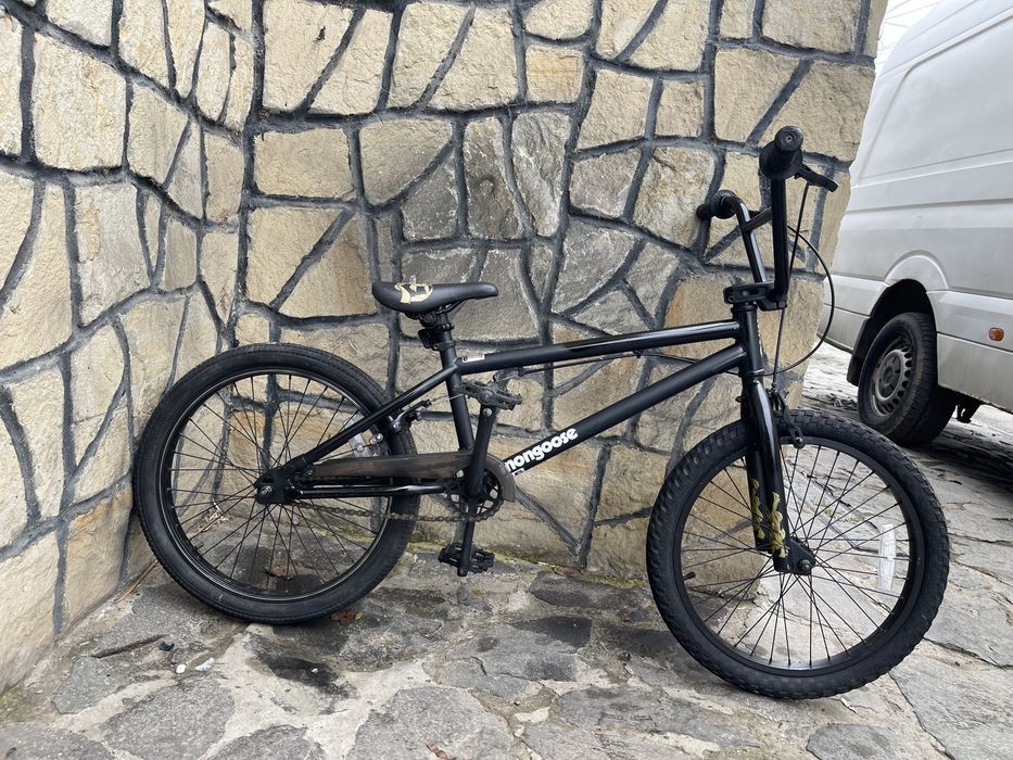 Bicicleta Bmx jumper Mongoose foaie și pinion mic roti 20”