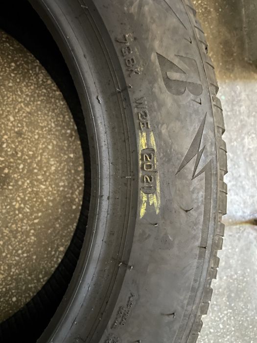 2 anvelope iarna Bridgestone 205/55/16 2021