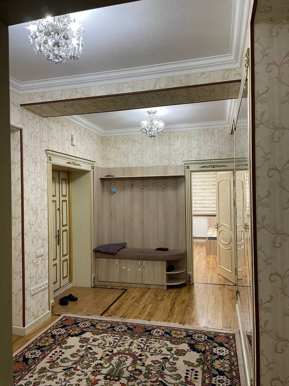 Продаю квартиру 4/5/7 в Центре 136м2, на Себзаре Голден Хаус.