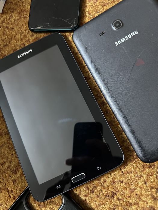 Samsung планшет
