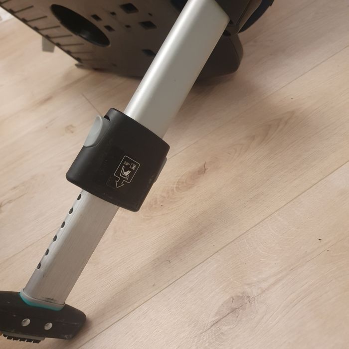 Scaun auto rear facing Britax Romer Swingfix M i -size