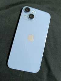 Айфон 14 в голубом цвете