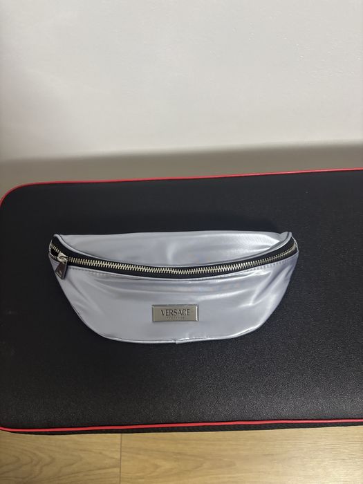 Borsetă Versace Jeans Couture argintie – stare excelentă
