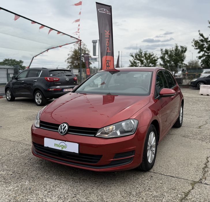 Volkswagen Golf VII 1.6 TDI ^DISTRONIC ^Navigatie ^RATE ^Garanție