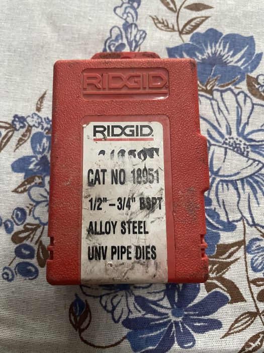 RIDGID UNV din oțel aliat BSPT de 1/2" - 3/4", cod CAT 18951