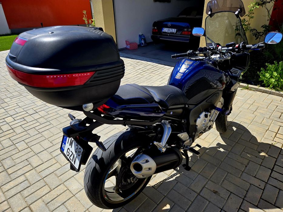 Vând Yamaha FZ1 fazer