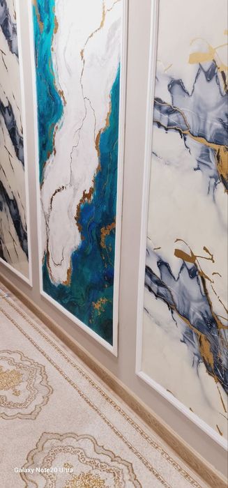 Xon Saroy domdan 4 xonali uy sotiladi.