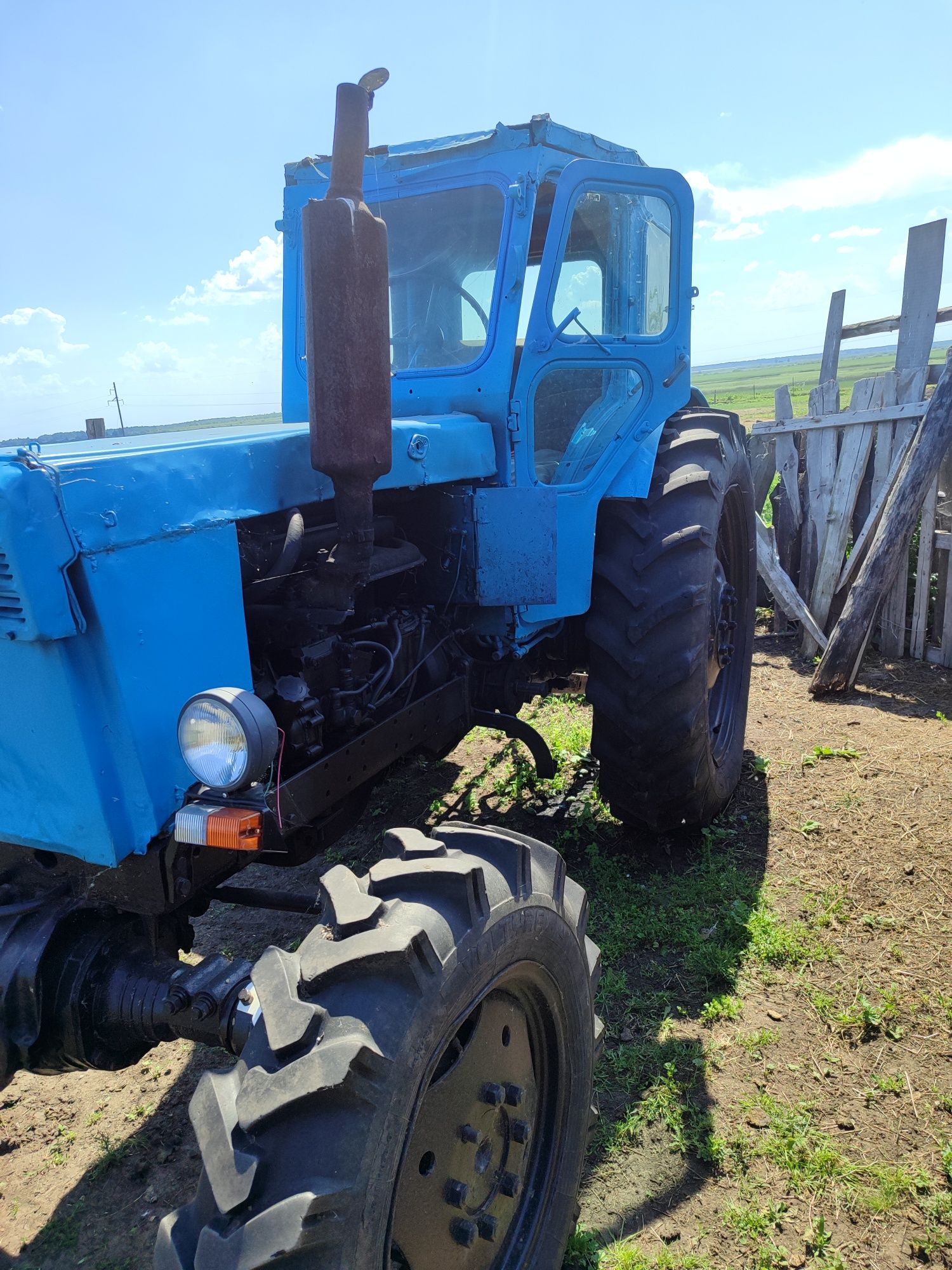 Продам Трактор т-40