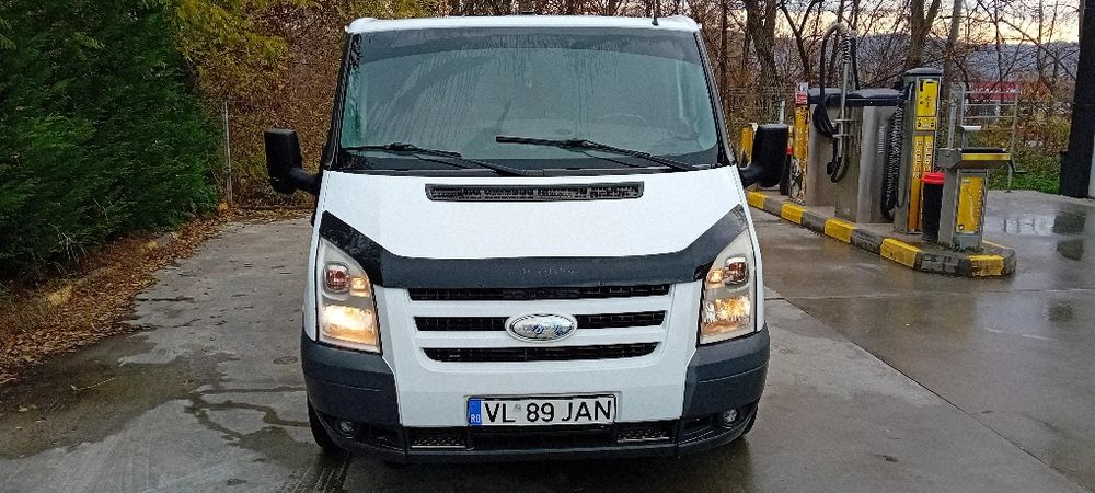 Ford Transit 2.2Diesel 8+1locuri/ unic propietar, klima