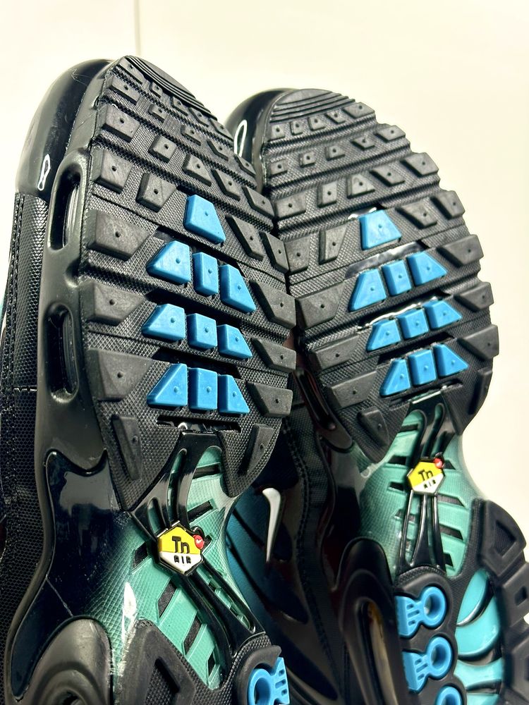 Nike Air Max Plus TN Aqua Fade