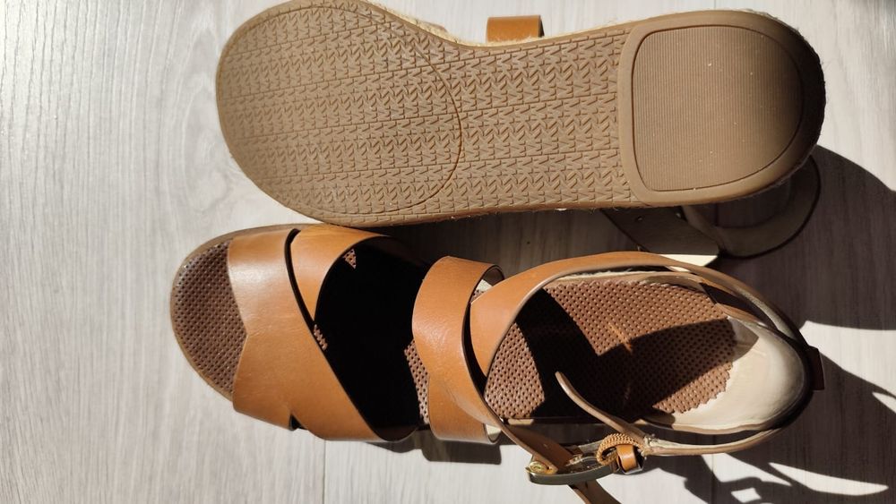 Sandale din piele cu talpa ortopedica