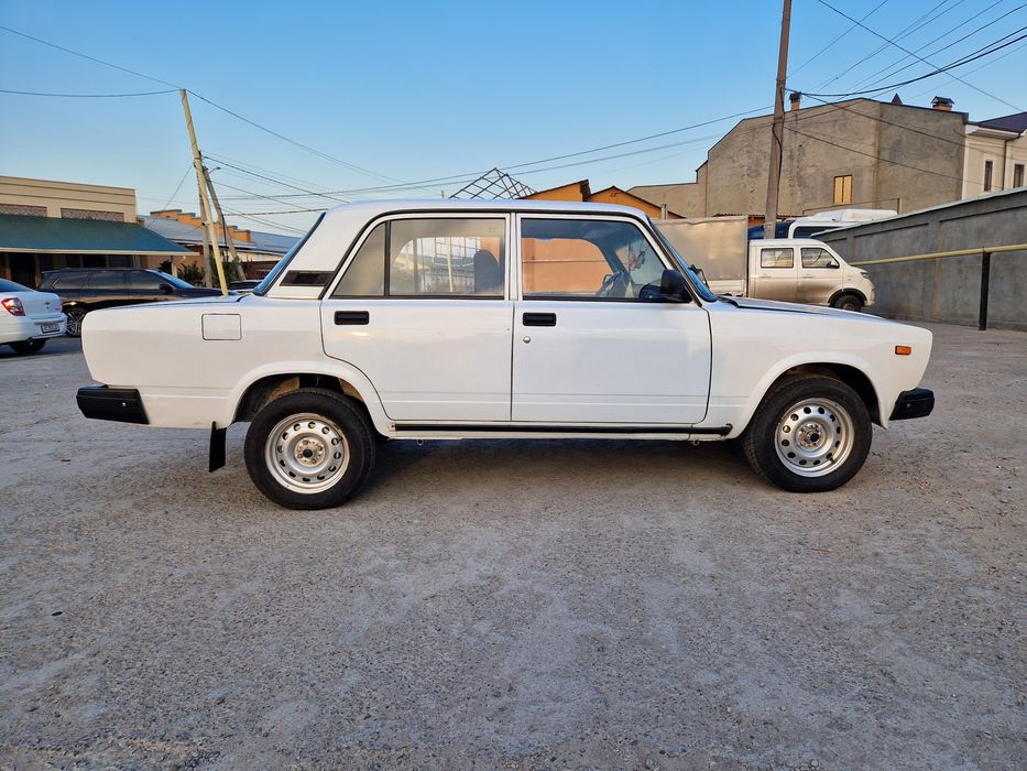 ВАЗ 2107 продаётся 2007йили