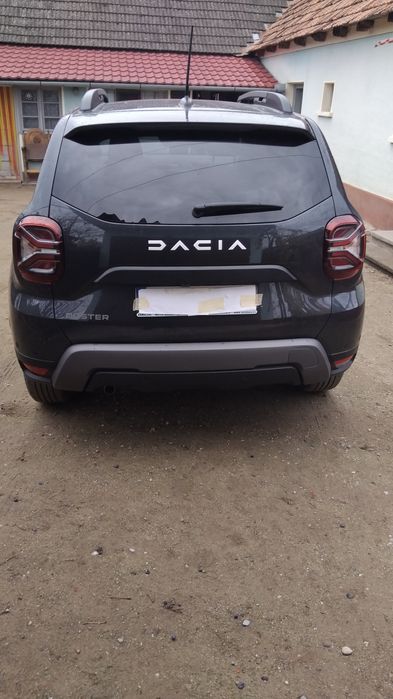Dacia Duster de garaj cu 6500 Km unic proprietar !!