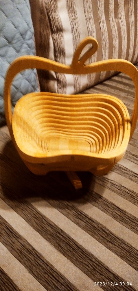 Декоративная тарелка-трансформер из дерева