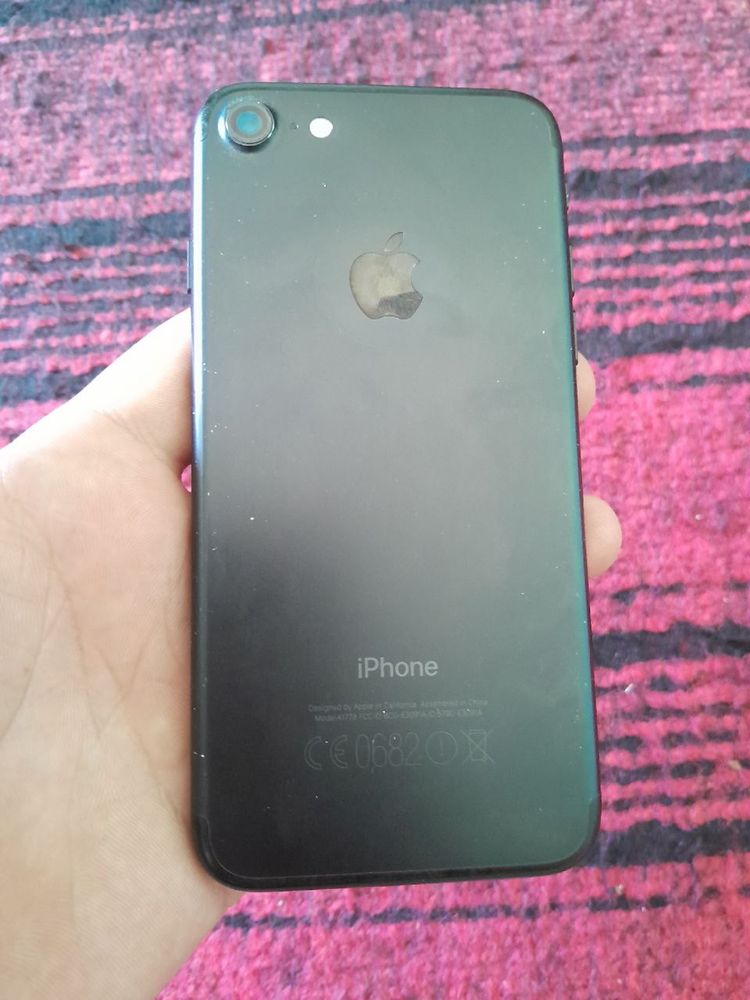 Iphone 7 sotiladi