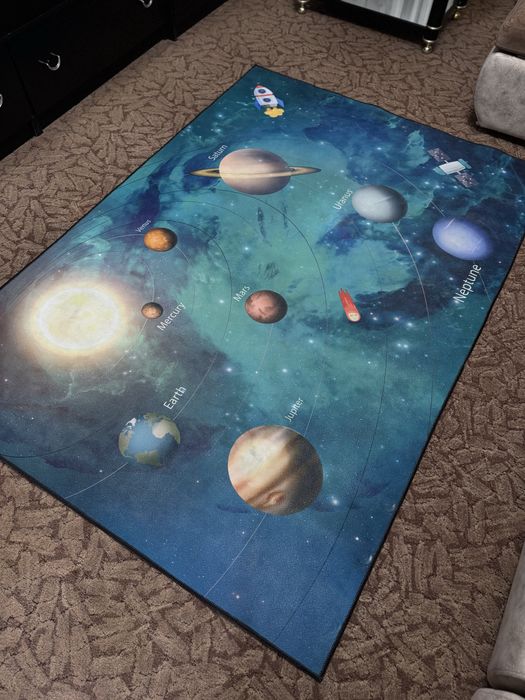 Продам ковер и лабриген с принтом космос
