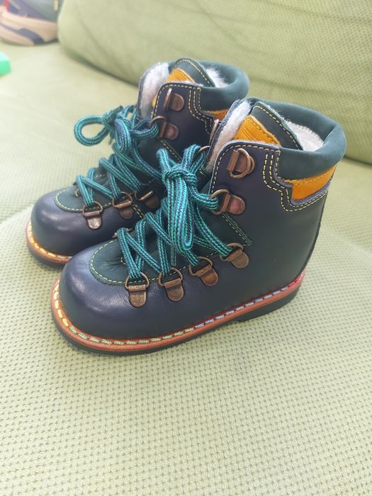 Детски боти от естествена кожа номер 21
