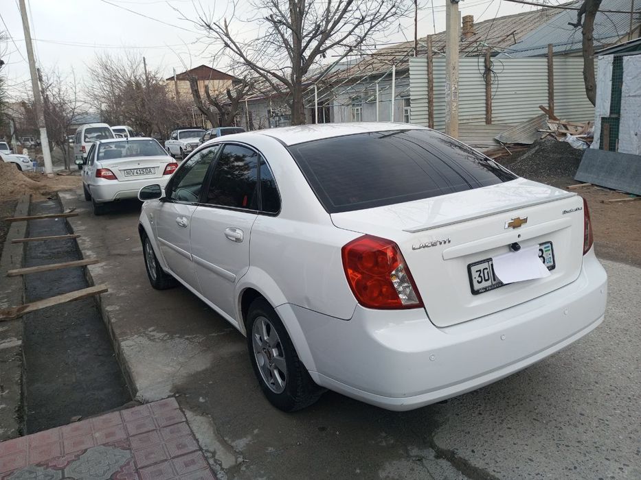 Chevrolet lacetti