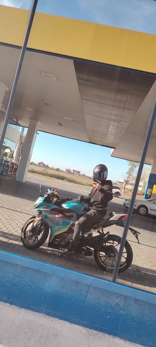 Schimb cu dubă Cf moto 300sr ABS 2022. A2 vând sau schimb+ diferența