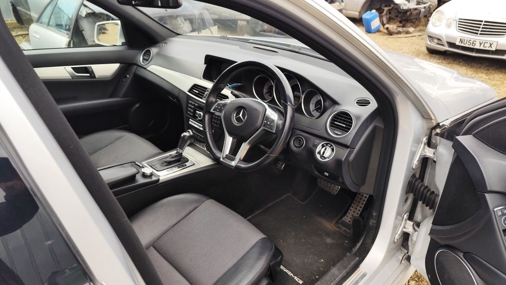 На части Mercedes C Class W204 220 cdi OM651 комби face автомат