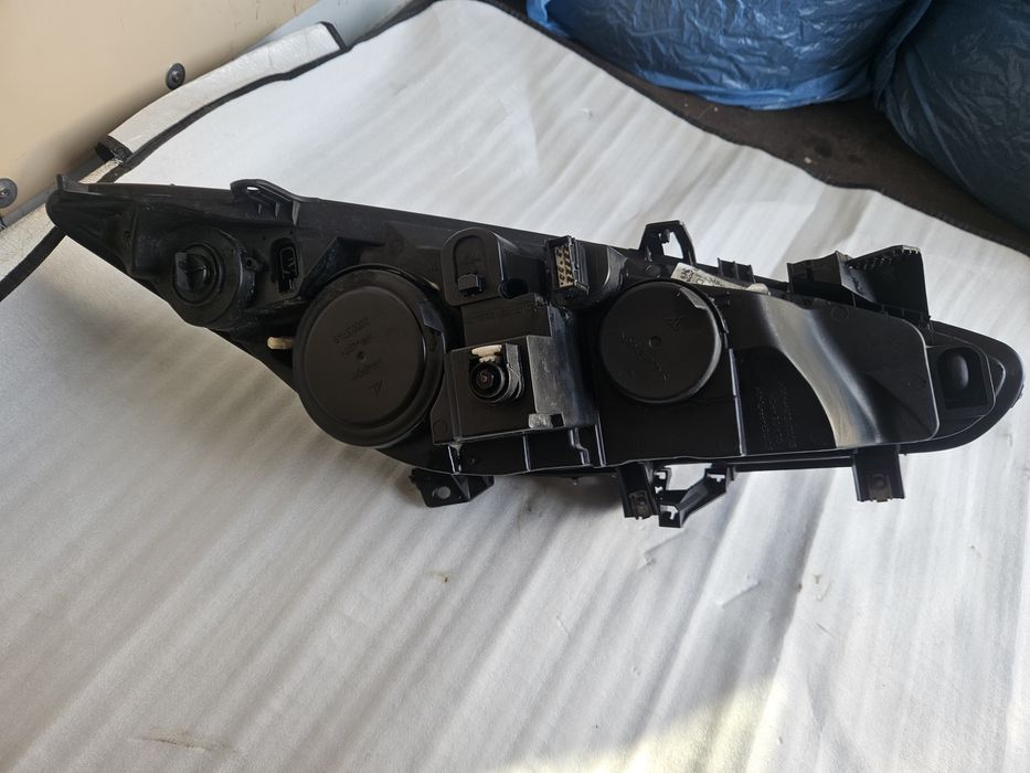 Ляв фар пежо 307 2008г.