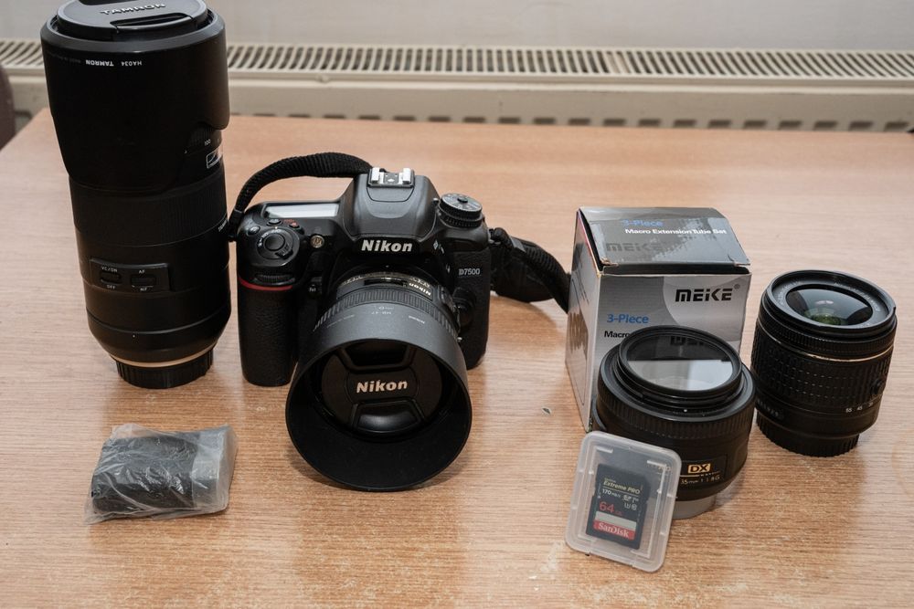 Kit D7500 +4 obiective+ alte accesorii