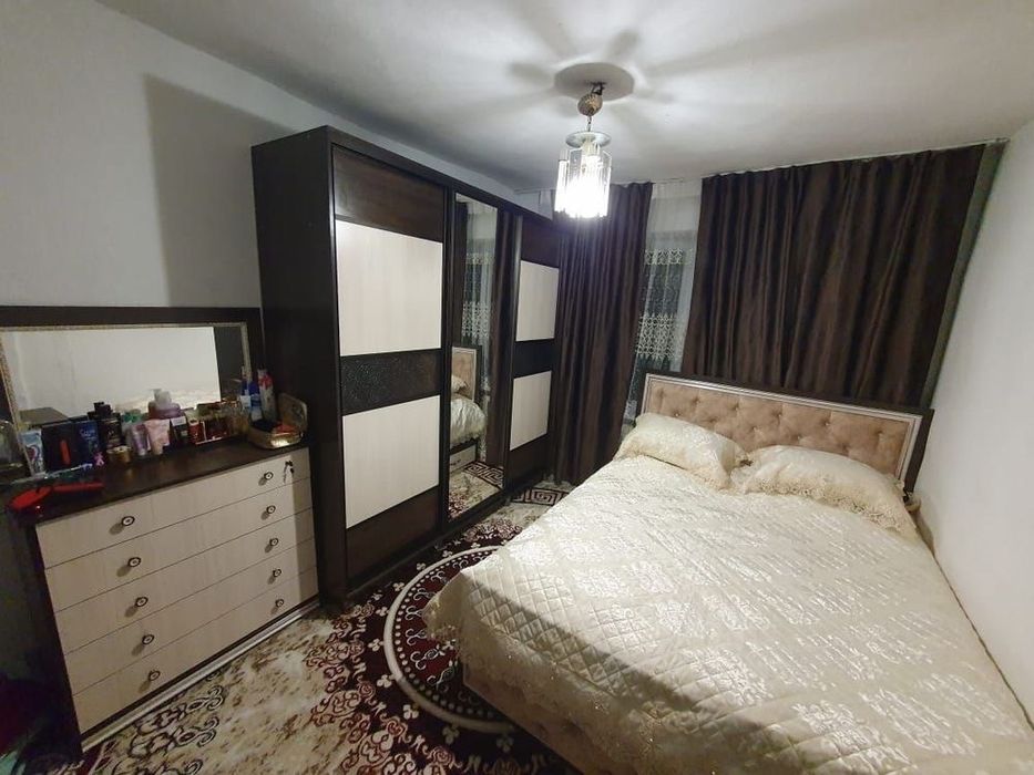 Спальный гарнитур б/у