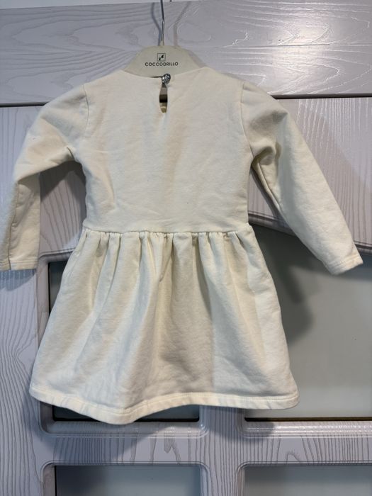 Продава се чисто нова рокля с еленчета размер 86