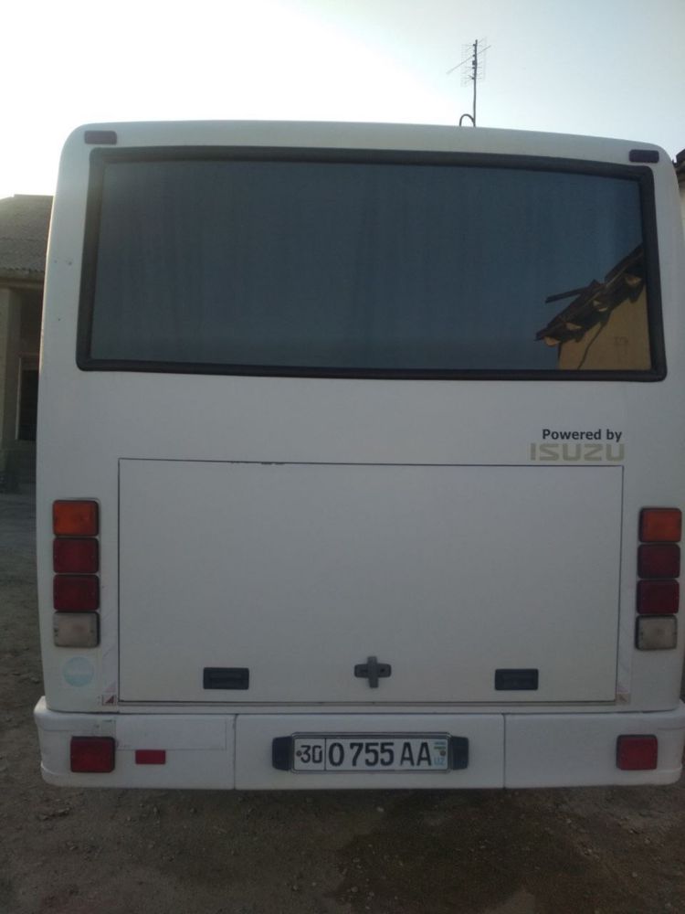 Avtobus 37 FVR 33 PLX