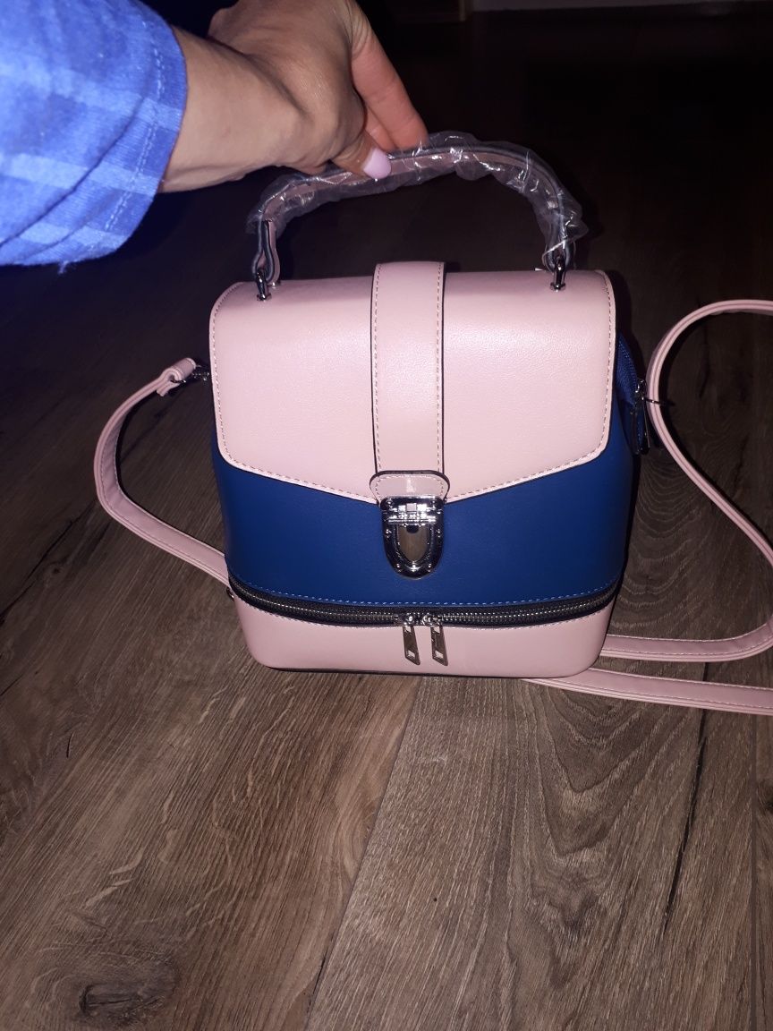 Дамска чанта с розово и синьо