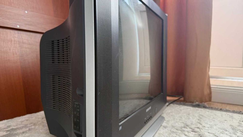 Продам телевизор