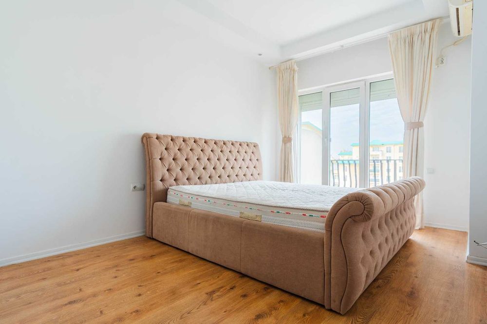 Apartament 3 camere Cosmopolis - terasa 14 mp - direct proprietara