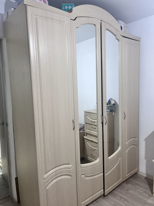 Спальный гарнитур