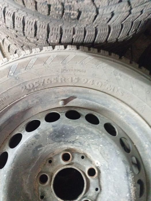 Продам резины комплект на мерседес