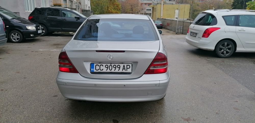 Автомобил:Мерцедес С 200