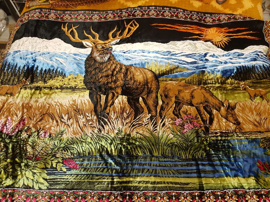 Винтидж антични плюшени покривки - изключително запазени!