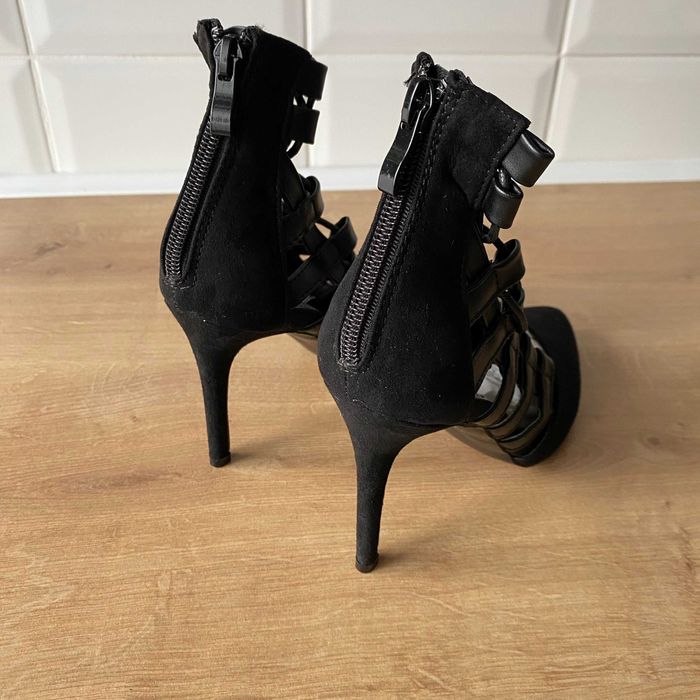 NOU Pantofi cu toc stiletto negri cu siret de dama 36