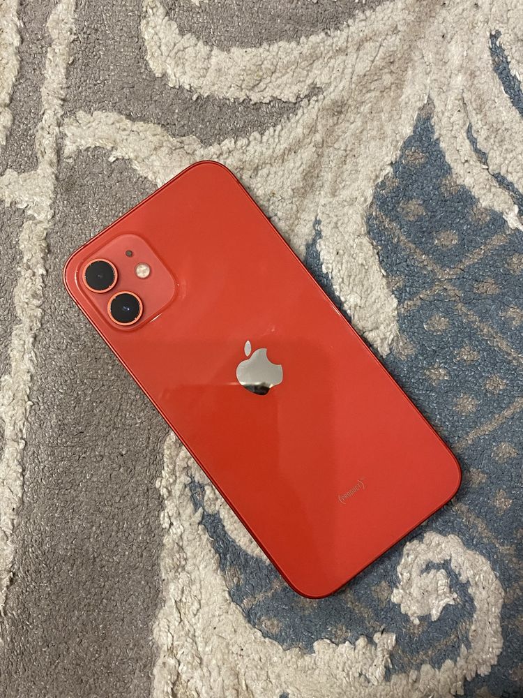 iPhone 12 (product red)