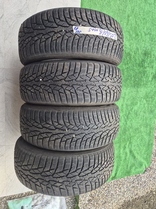 Vând cauciucuri 205/60/16 M+S set complet//Nokian//7mm