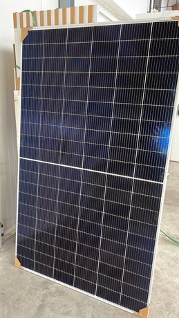 Depozit Panouri fotovoltaice solare Canadian 460-545-595wp