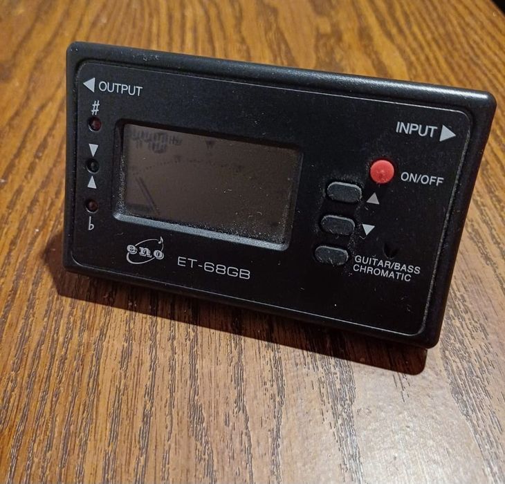Tuner digital nou