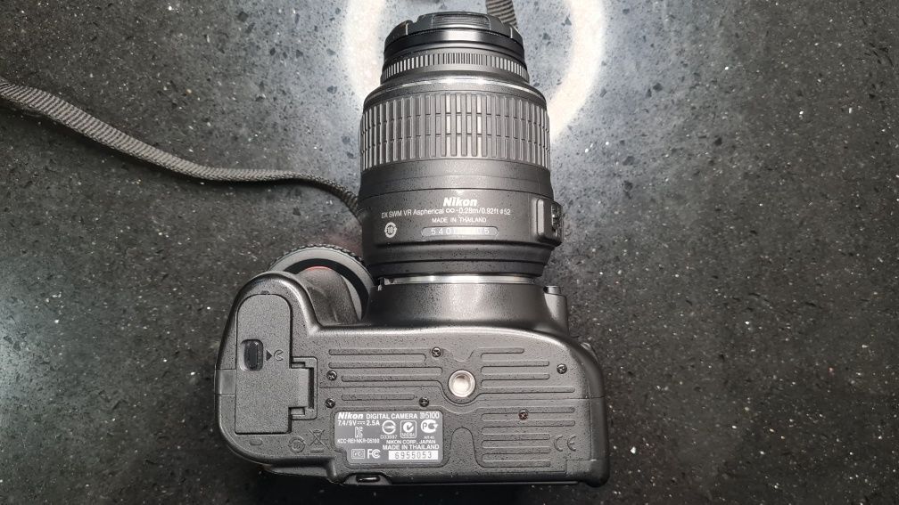 Camera Foto Nikon D5100 ca nou / Bonus: husă și filtru UV