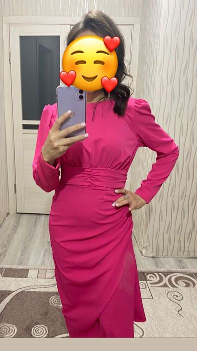 Платье стильное продам