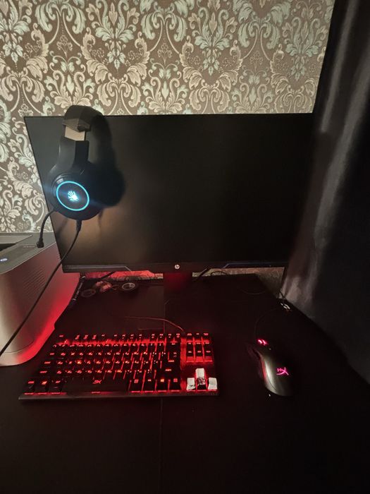 Игровой компьютер в комплекте